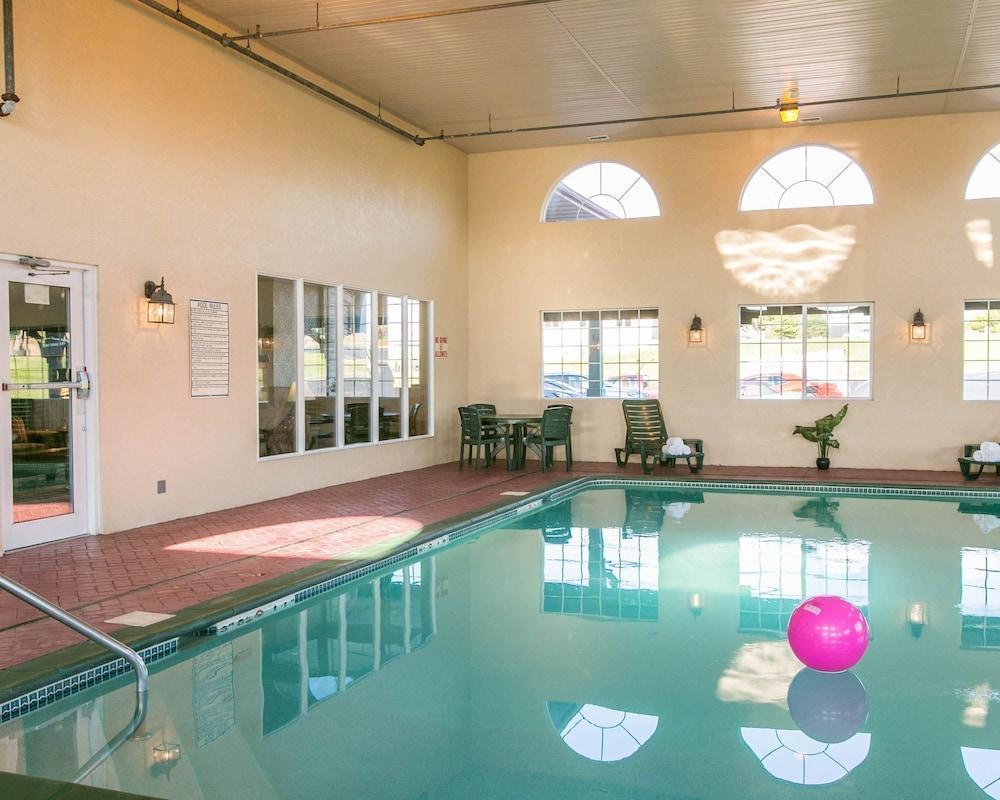 Comfort Inn Warrensburg Station Εξωτερικό φωτογραφία