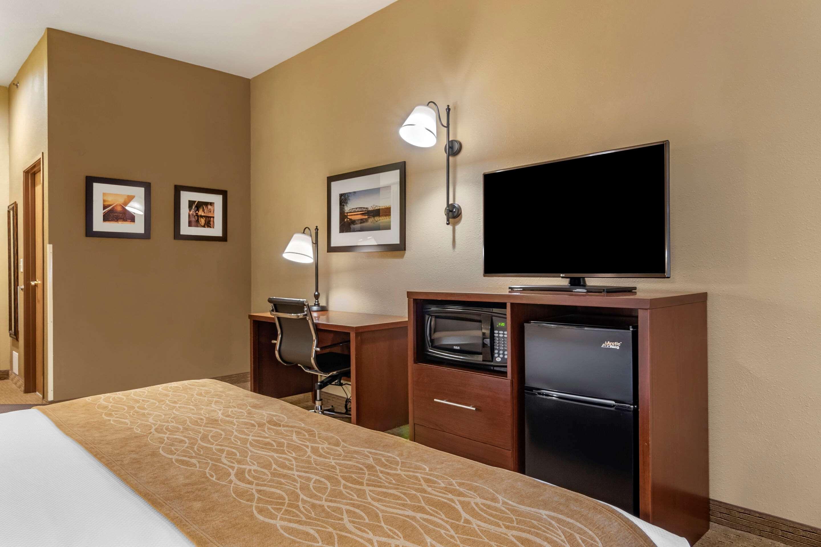 Comfort Inn Warrensburg Station Εξωτερικό φωτογραφία