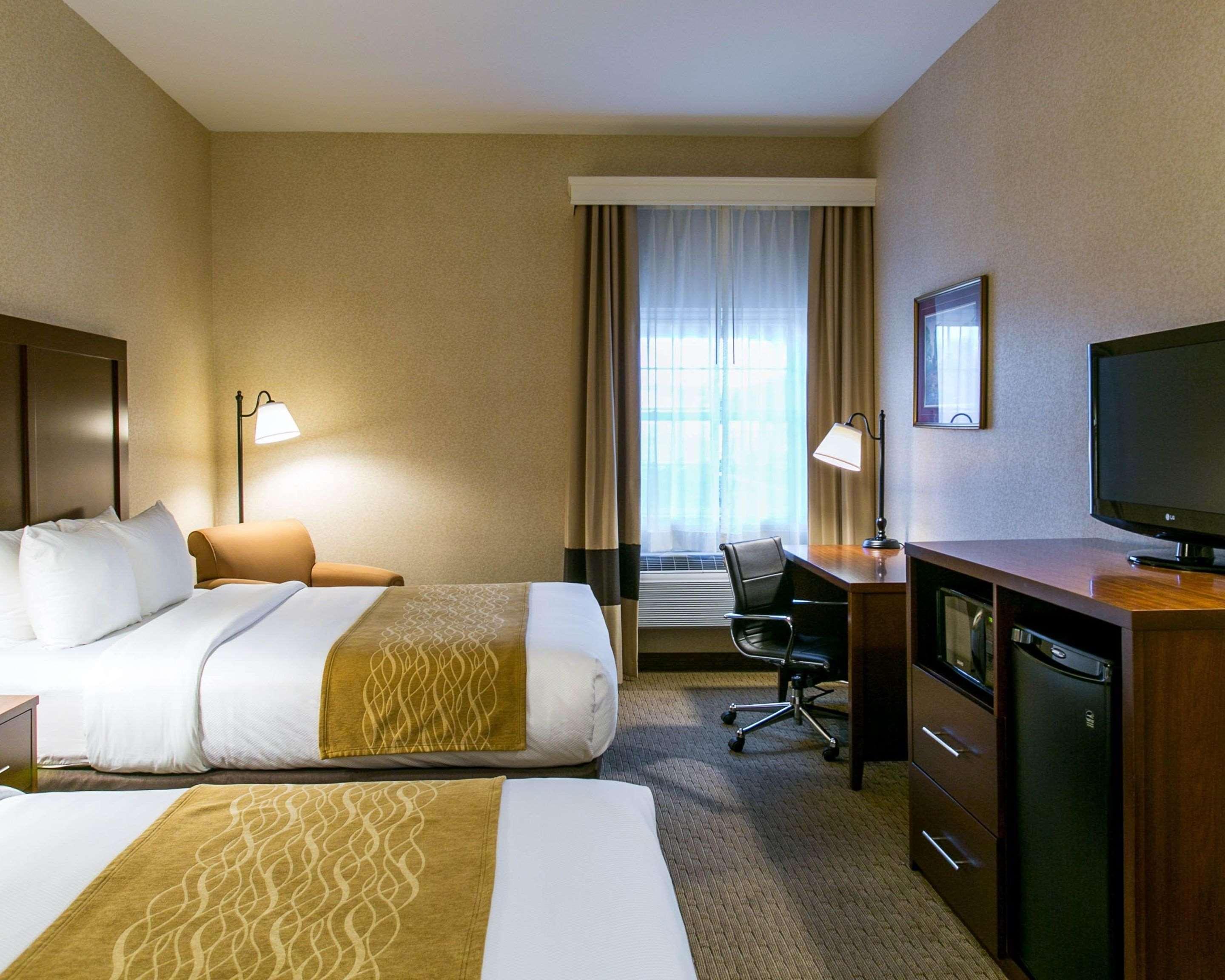 Comfort Inn Warrensburg Station Εξωτερικό φωτογραφία