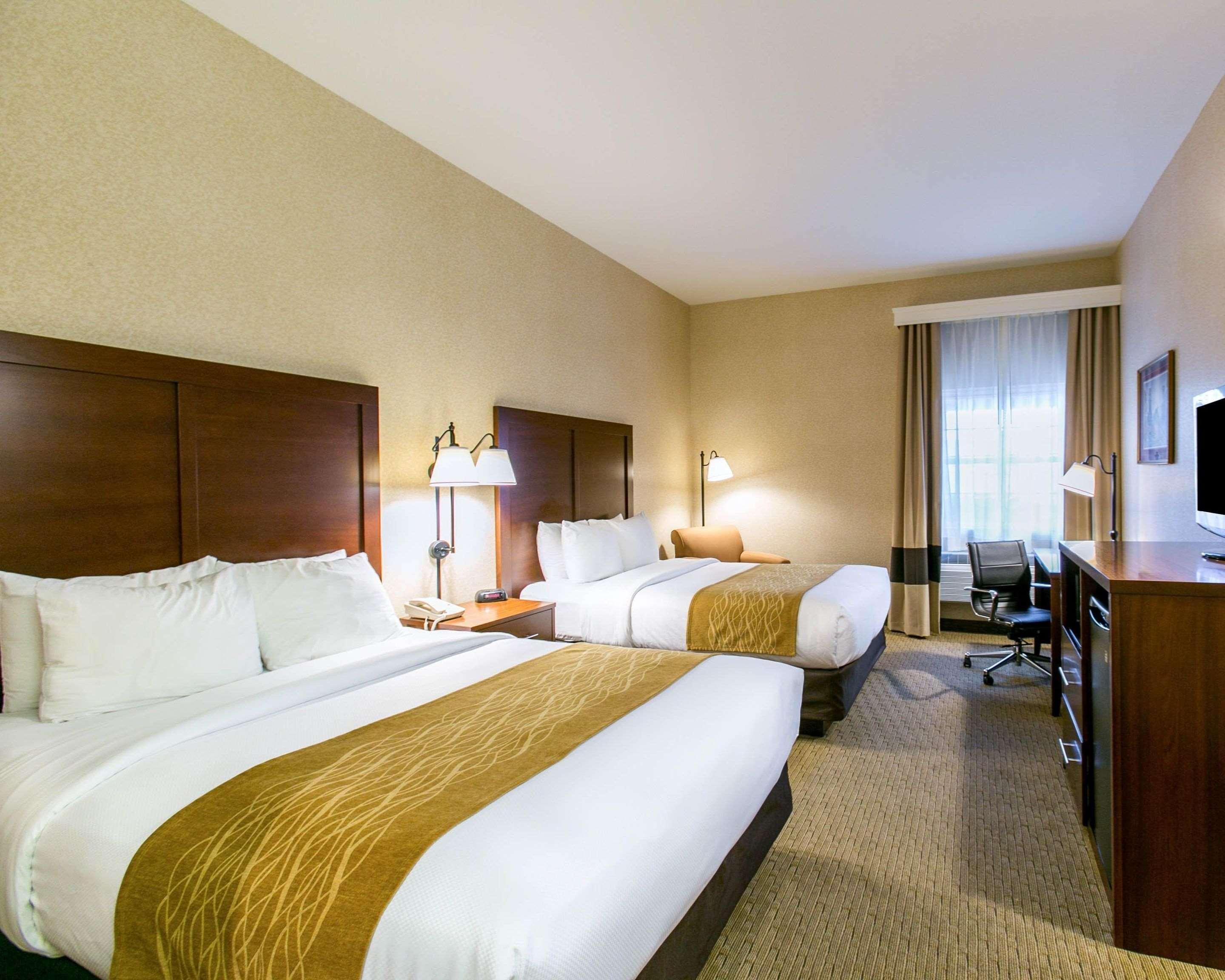 Comfort Inn Warrensburg Station Εξωτερικό φωτογραφία