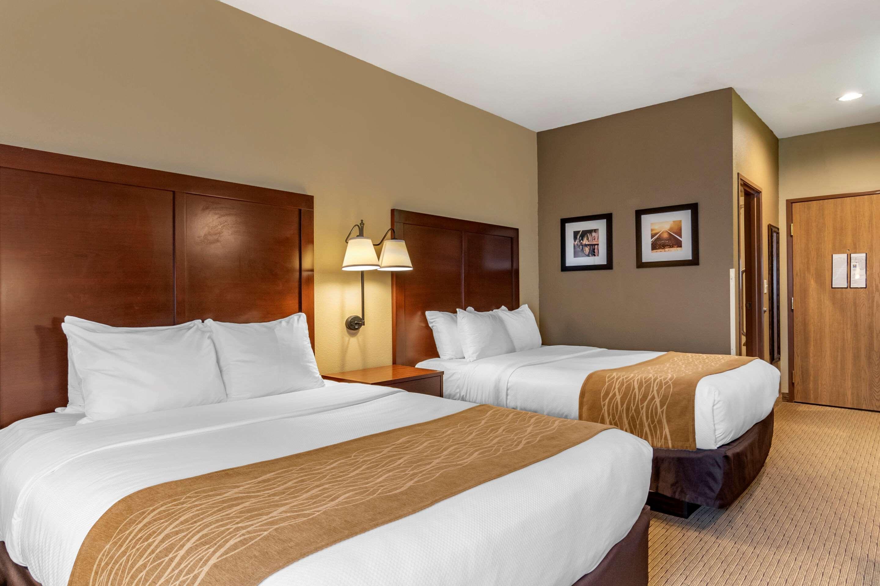 Comfort Inn Warrensburg Station Εξωτερικό φωτογραφία