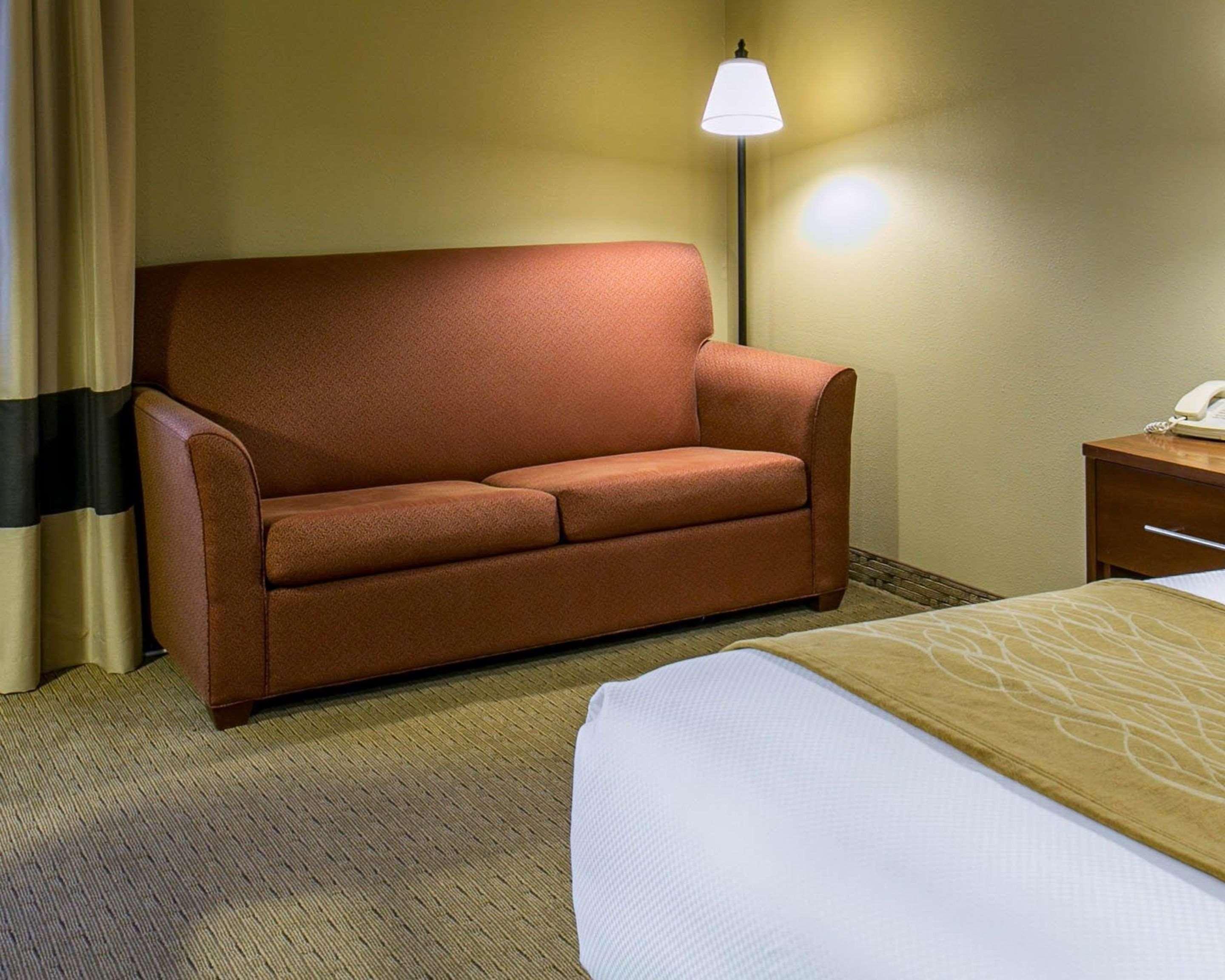 Comfort Inn Warrensburg Station Εξωτερικό φωτογραφία