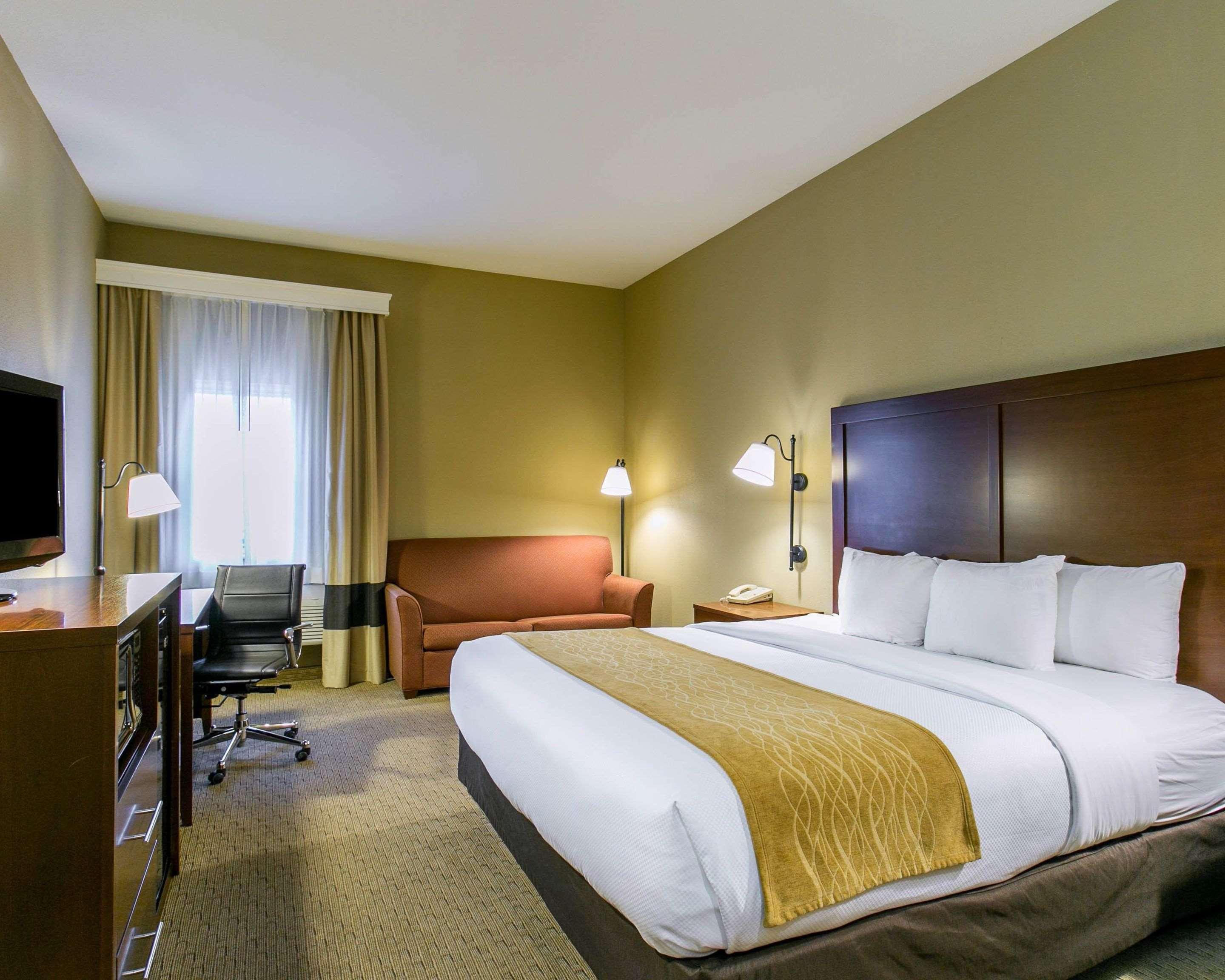 Comfort Inn Warrensburg Station Εξωτερικό φωτογραφία