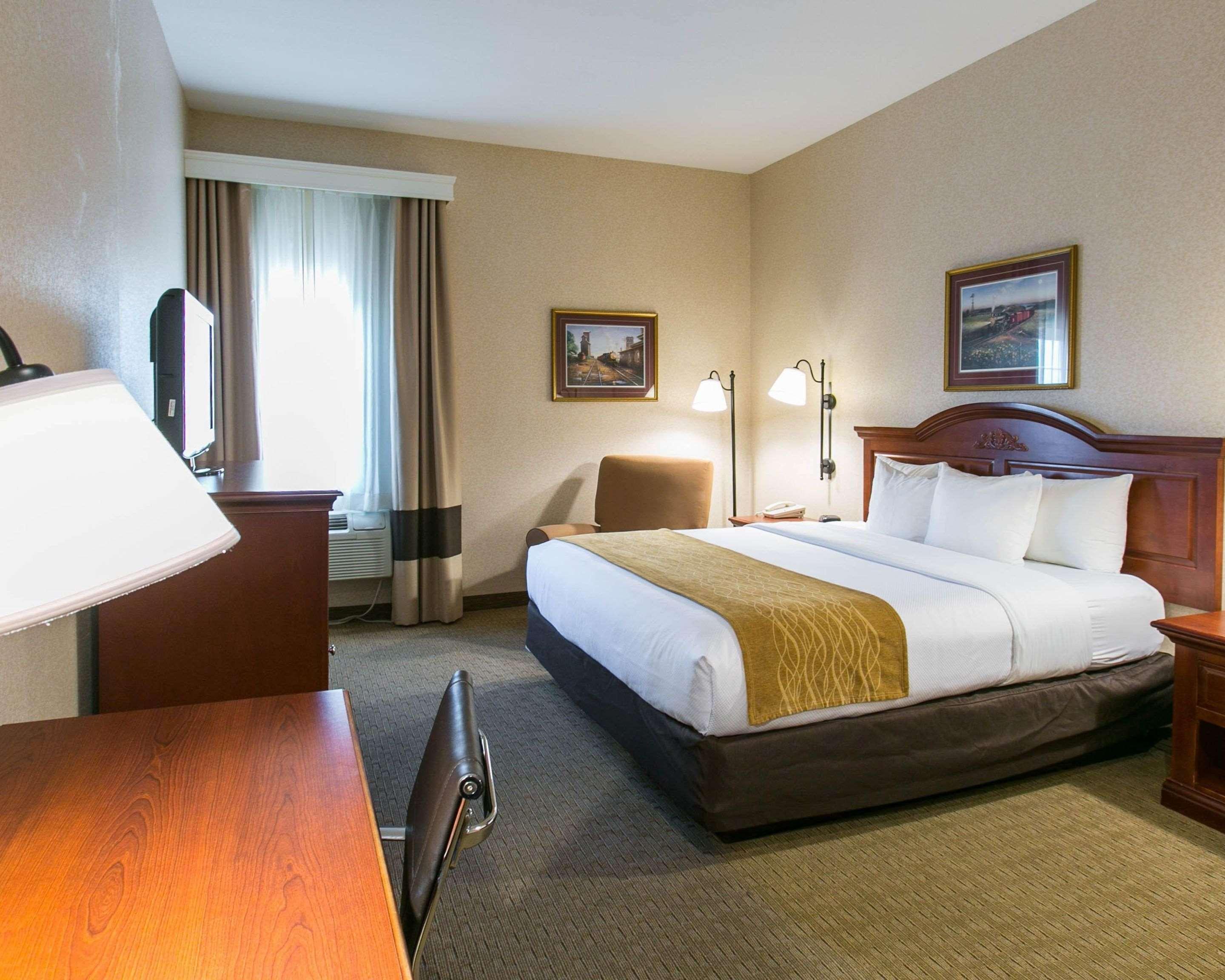 Comfort Inn Warrensburg Station Εξωτερικό φωτογραφία