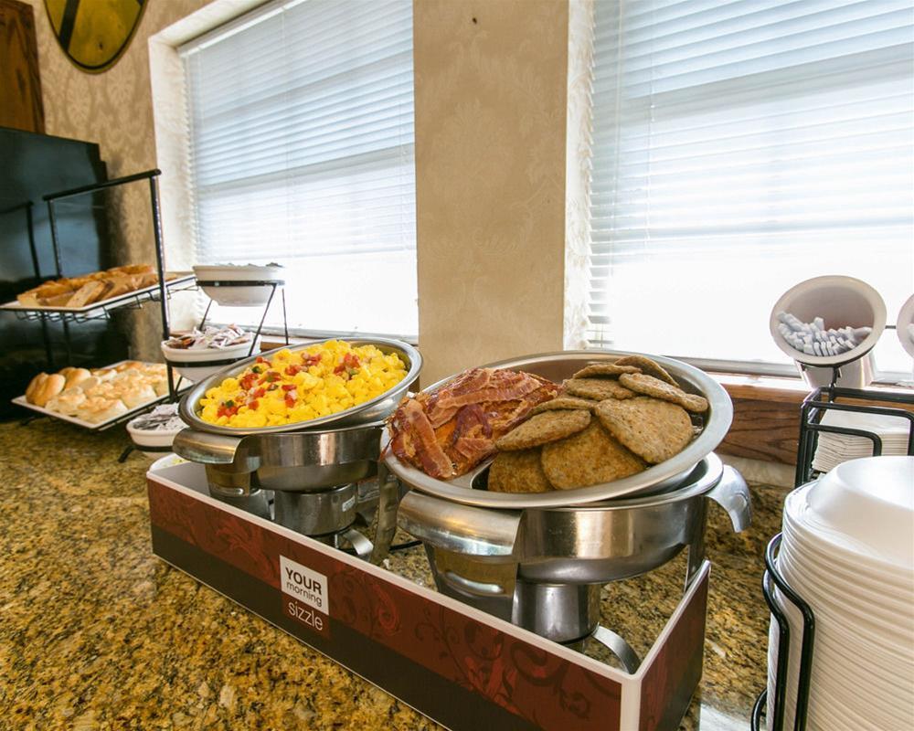 Comfort Inn Warrensburg Station Εξωτερικό φωτογραφία