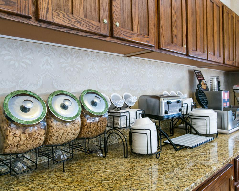 Comfort Inn Warrensburg Station Εξωτερικό φωτογραφία
