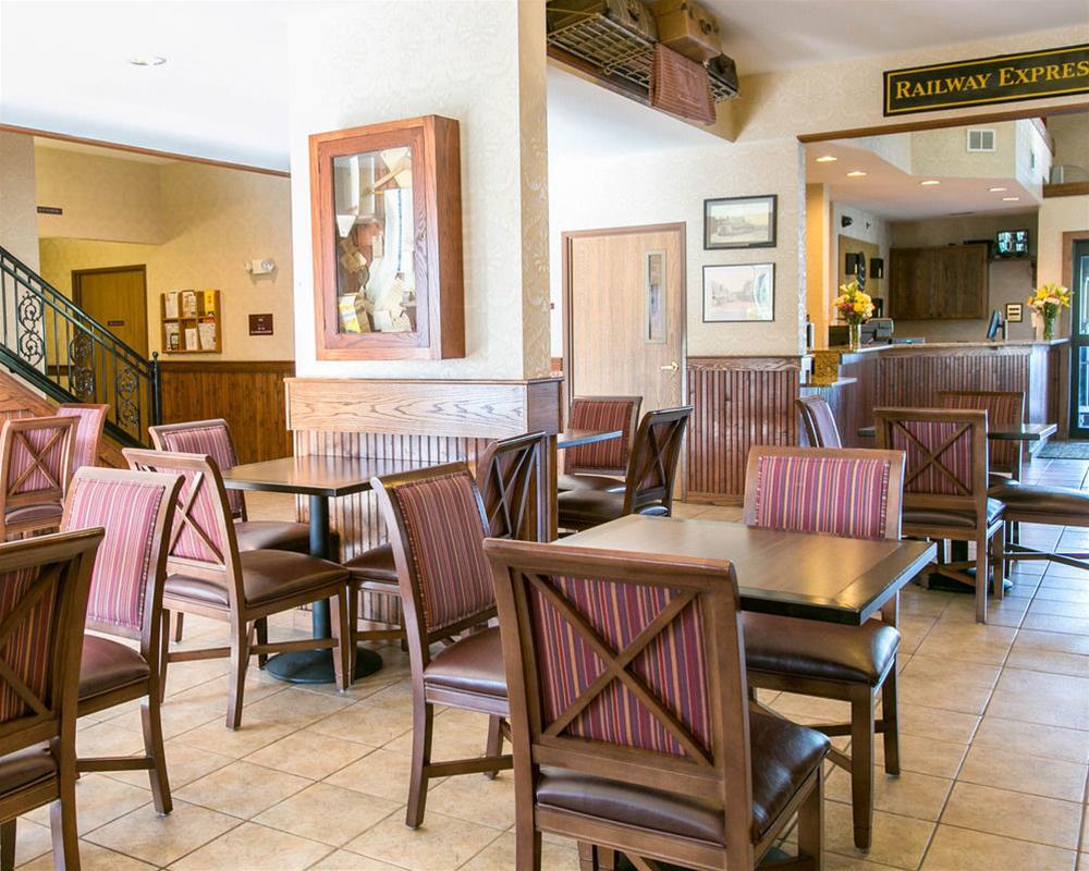 Comfort Inn Warrensburg Station Εξωτερικό φωτογραφία