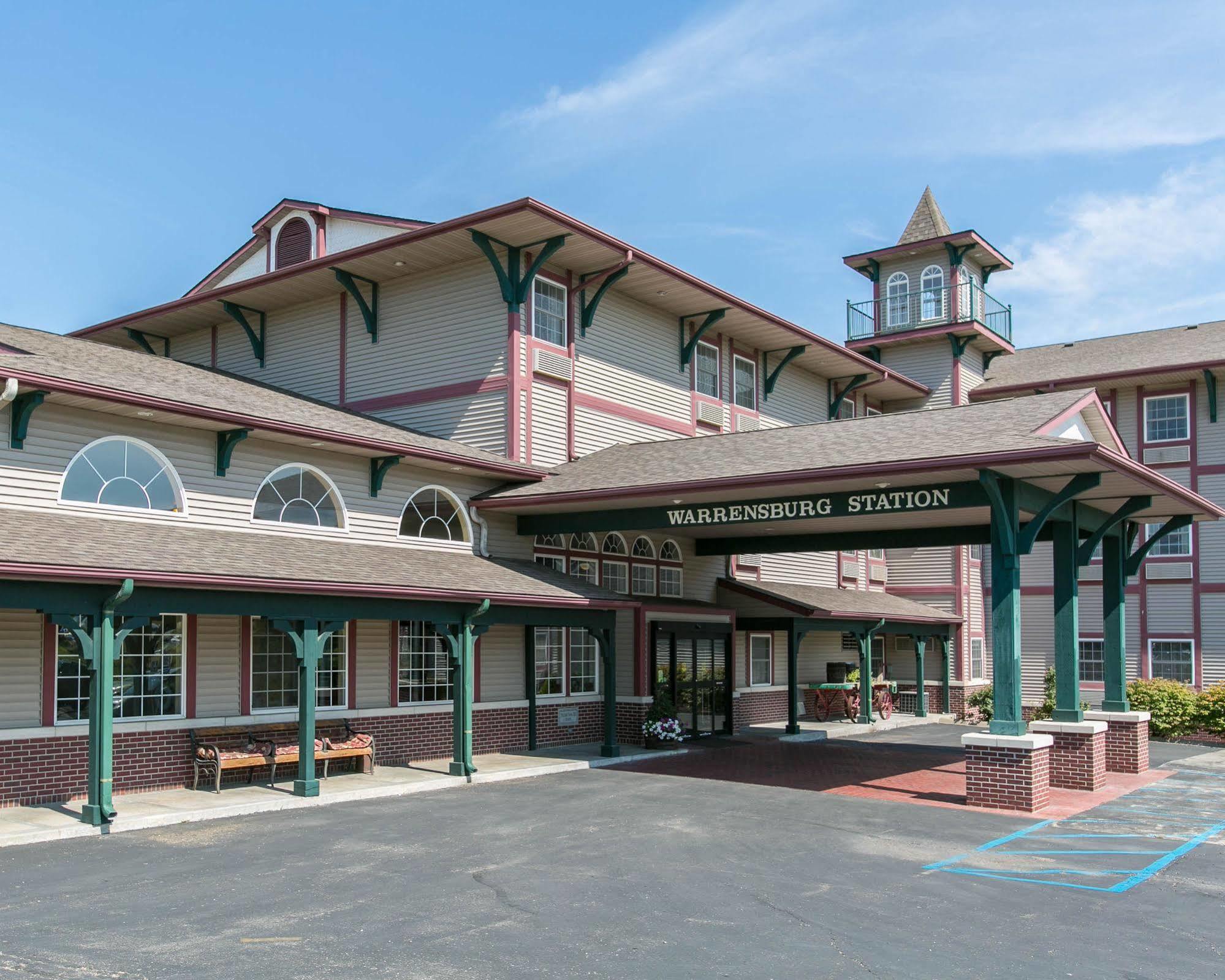 Comfort Inn Warrensburg Station Εξωτερικό φωτογραφία