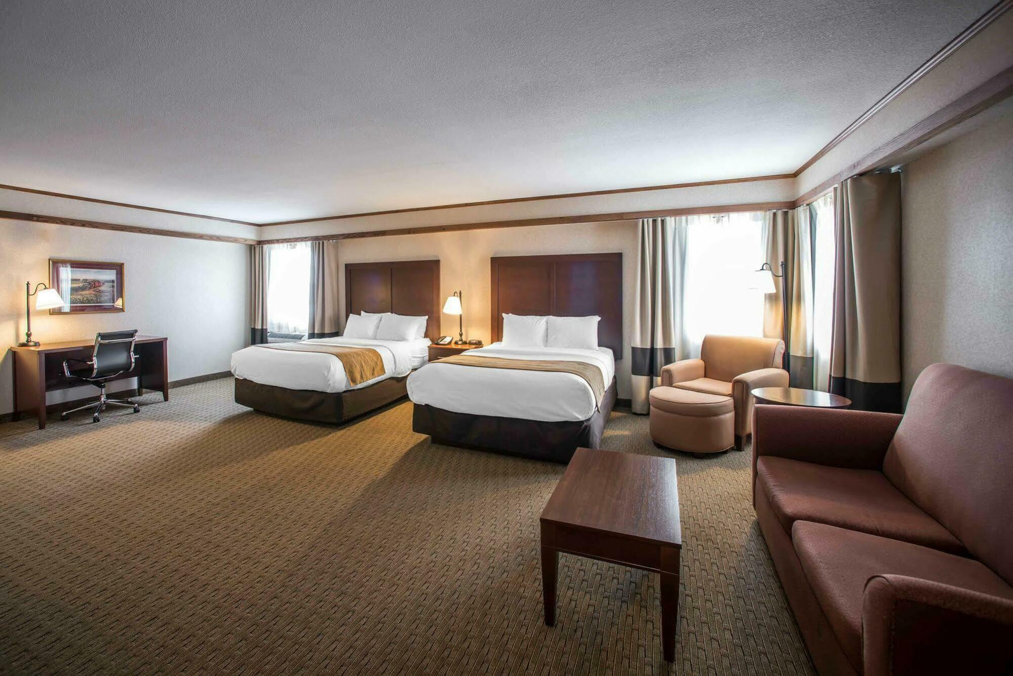 Comfort Inn Warrensburg Station Εξωτερικό φωτογραφία